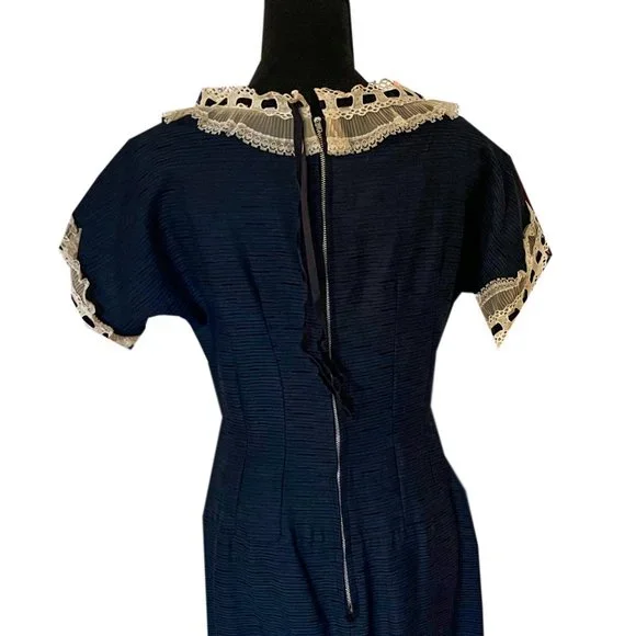 Cocktail wiggle dress with white eyelet lace frill trim - Picture 2 of 3